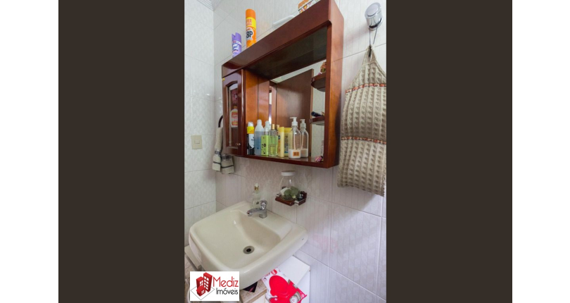 Sobrado à venda no Bairro do Parque São Domingos na Rua Rua Senador Alberto Pasqualini