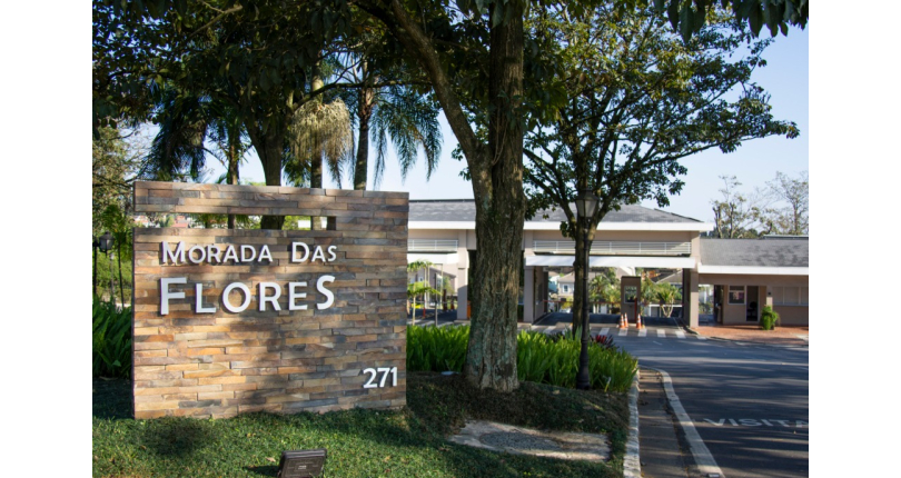 Casa à venda na Santana de Parnaíba no Bairro da Aldeia da Serra no Condomínio Morada das Flores, na Alameda das Anêmonas