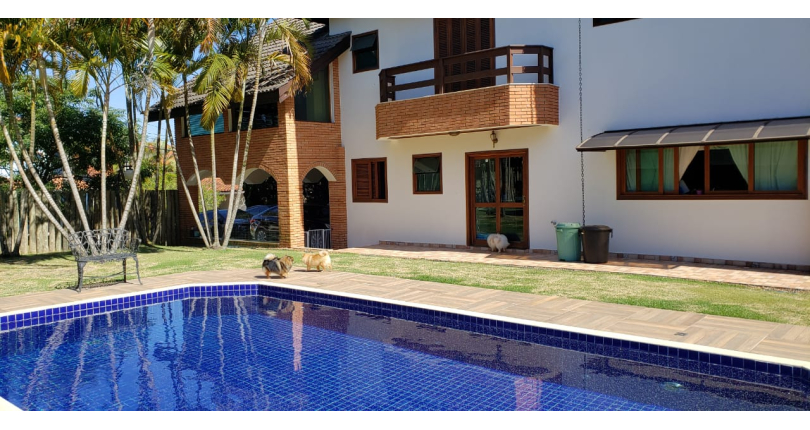 Casa à venda na Santana de Parnaíba no Bairro da Aldeia da Serra no Condomínio Morada das Flores, na Alameda das Anêmonas