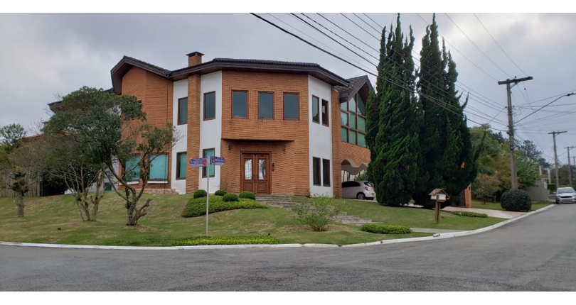 Casa à venda na Santana de Parnaíba no Bairro da Aldeia da Serra no Condomínio Morada das Flores, na Alameda das Anêmonas