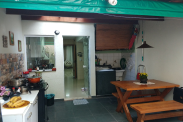 Sobrado á venda no Conjunto Residencial Vista Verde na Rua José Carlos de Resende