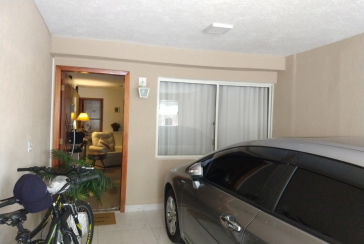 Sobrado á venda no Conjunto Residencial Vista Verde na Rua José Carlos de Resende