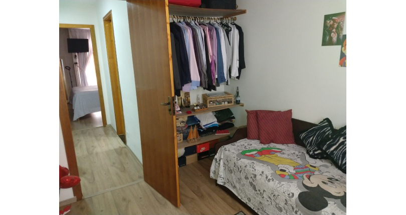 Sobrado á venda no Conjunto Residencial Vista Verde na Rua José Carlos de Resende