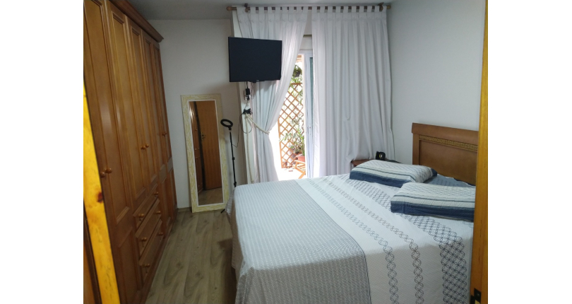 Sobrado á venda no Conjunto Residencial Vista Verde na Rua José Carlos de Resende