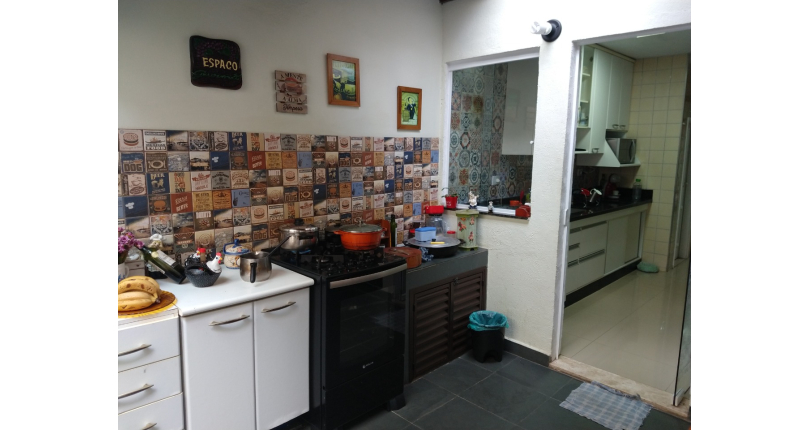 Sobrado á venda no Conjunto Residencial Vista Verde na Rua José Carlos de Resende