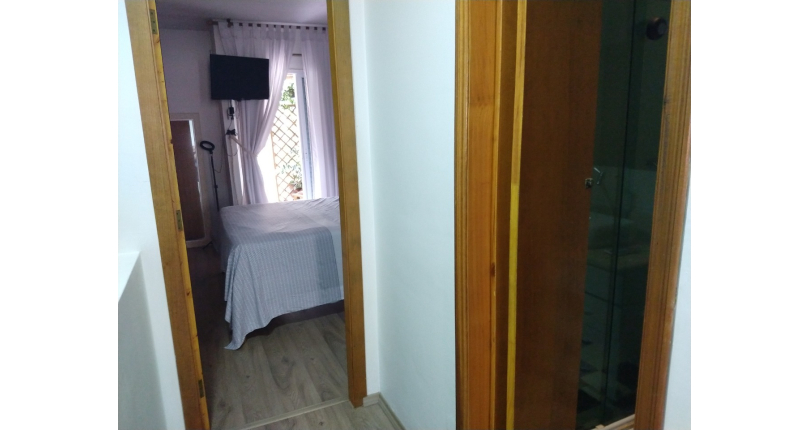 Sobrado á venda no Conjunto Residencial Vista Verde na Rua José Carlos de Resende