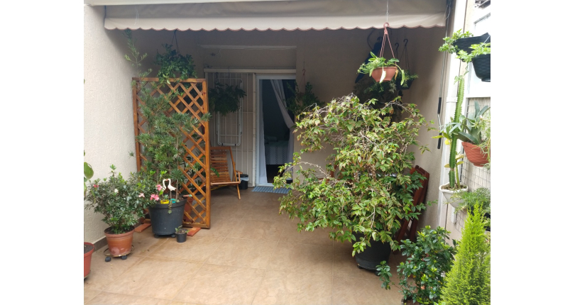 Sobrado á venda no Conjunto Residencial Vista Verde na Rua José Carlos de Resende