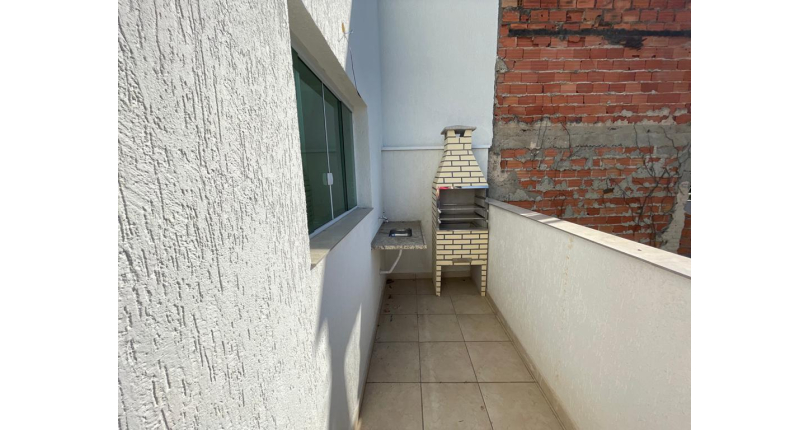 Sobrado novo à venda no Jaraguá na Rua Jimesana 18