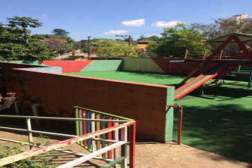 Sobrado à venda no Jaraguá na Rua Dona Gertrudes Jordão 257, no Condomínio Village Park 