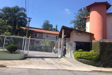 Sobrado à venda no Jaraguá na Rua Dona Gertrudes Jordão 257, no Condomínio Village Park 