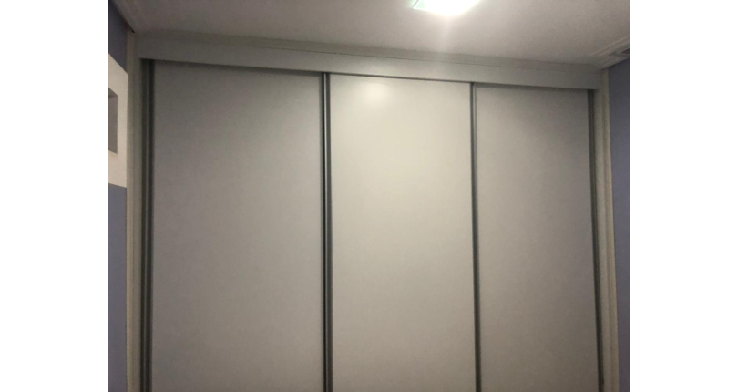 Sobrado à venda no Jaraguá na Rua Dona Gertrudes Jordão 257, no Condomínio Village Park 