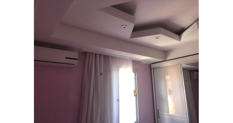 Sobrado à venda no Jaraguá na Rua Dona Gertrudes Jordão 257, no Condomínio Village Park 