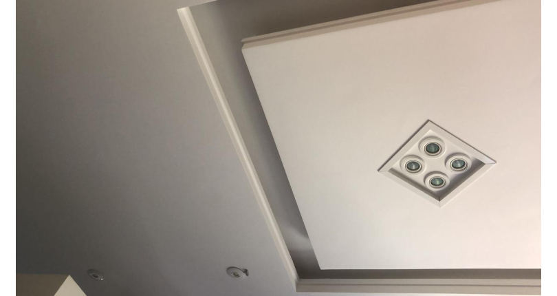 Sobrado à venda no Jaraguá na Rua Dona Gertrudes Jordão 257, no Condomínio Village Park 