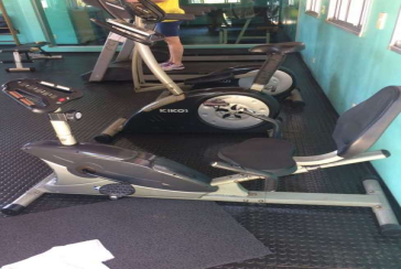 Sobrado à venda no Jaraguá na Rua Dona Gertrudes Jordão 257, no Condomínio Village Park 