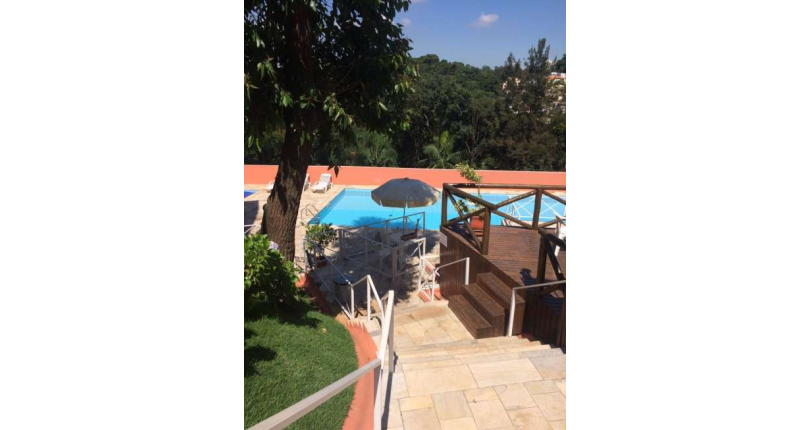 Sobrado à venda no Jaraguá na Rua Dona Gertrudes Jordão 257, no Condomínio Village Park 