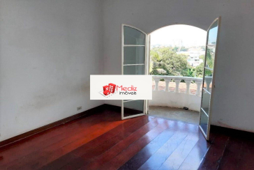 Belo Sobrado à venda na Vila Guedes na Rua Confidência Musical, 