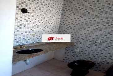 Belo Sobrado à venda na Vila Guedes na Rua Confidência Musical, 