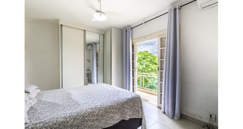 Sobrado à venda Rua Doutor Odon Carlos de Figueiredo Ferraz, Parque São Domingos - Imóveis à Venda