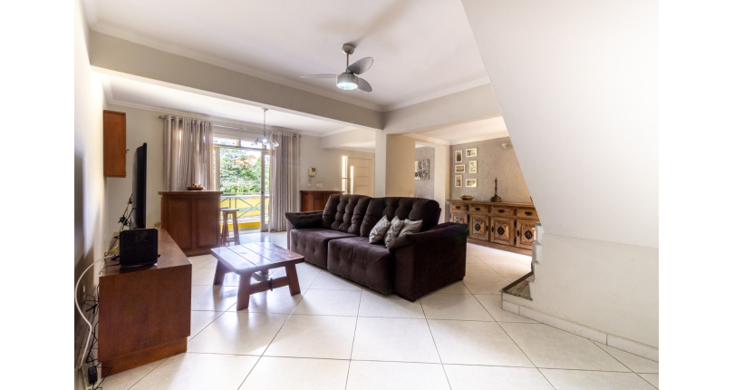 Sobrado à venda Rua Doutor Odon Carlos de Figueiredo Ferraz, Parque São Domingos - Imóveis à Venda