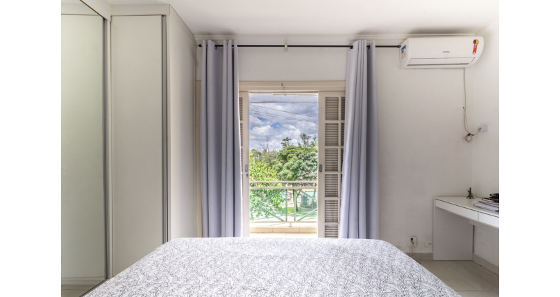 Sobrado à venda Rua Doutor Odon Carlos de Figueiredo Ferraz, Parque São Domingos - Imóveis à Venda