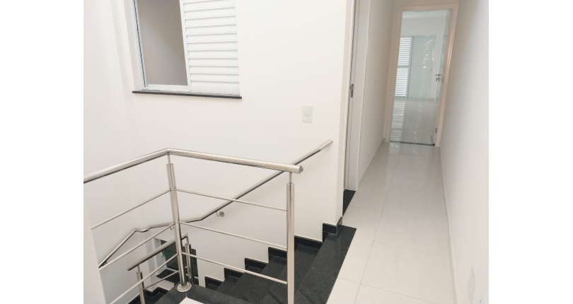 Sobrado à venda Rua Severino Vilar Filho, 181, Parque São Domingos - Imóveis à Venda