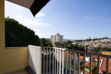 Sobrado à venda na Vila Palmeiras na Rua Antônio Teixeira Braga