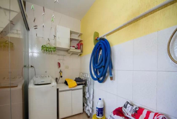 Sobrado à venda na Vila Palmeiras na Rua Antônio Teixeira Braga