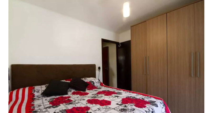 Sobrado à venda na Vila Palmeiras na Rua Antônio Teixeira Braga