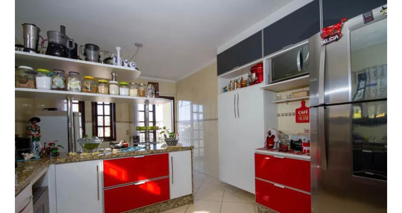 Sobrado à venda na Vila Palmeiras na Rua Antônio Teixeira Braga