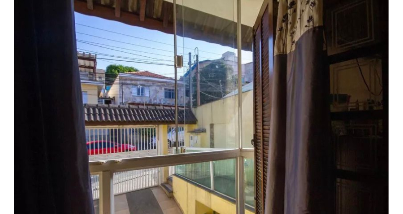 Sobrado à venda na Vila Palmeiras na Rua Antônio Teixeira Braga