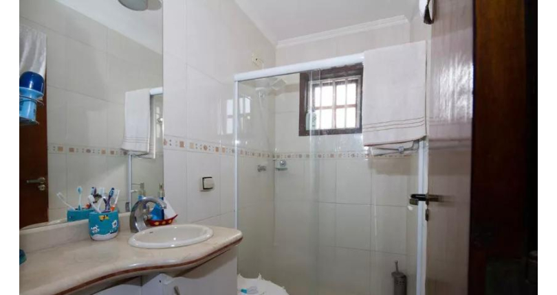 Sobrado à venda na Vila Palmeiras na Rua Antônio Teixeira Braga