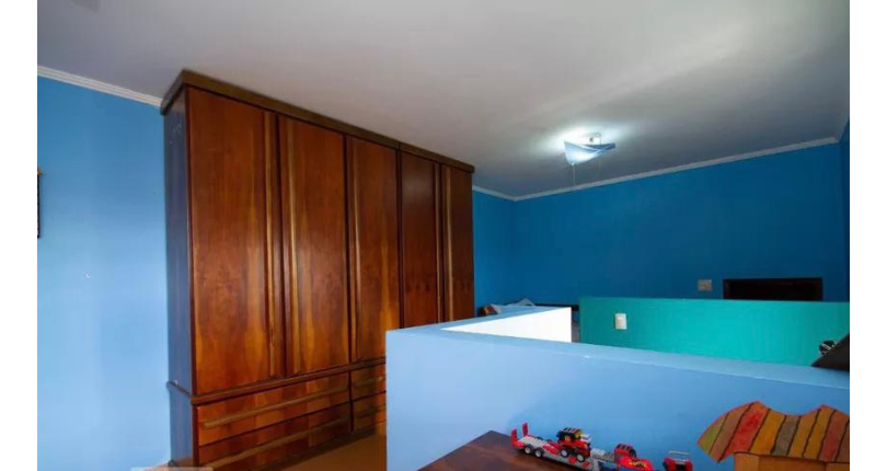 Sobrado à venda na Vila Palmeiras na Rua Antônio Teixeira Braga