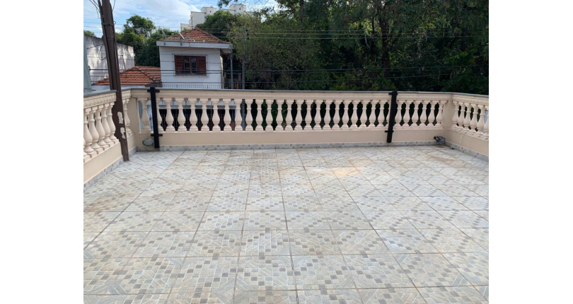 LINDO Sobrado à venda na Vila na Rua Altamira do Paraná