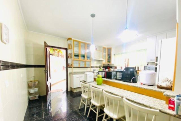 Belíssimo Sobrado à venda no City América na Rua Acádio, com 4 dormitórios sendo 3 suítes