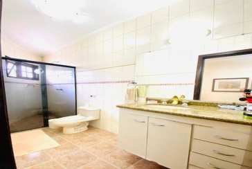 Belíssimo Sobrado à venda no City América na Rua Acádio, com 4 dormitórios sendo 3 suítes