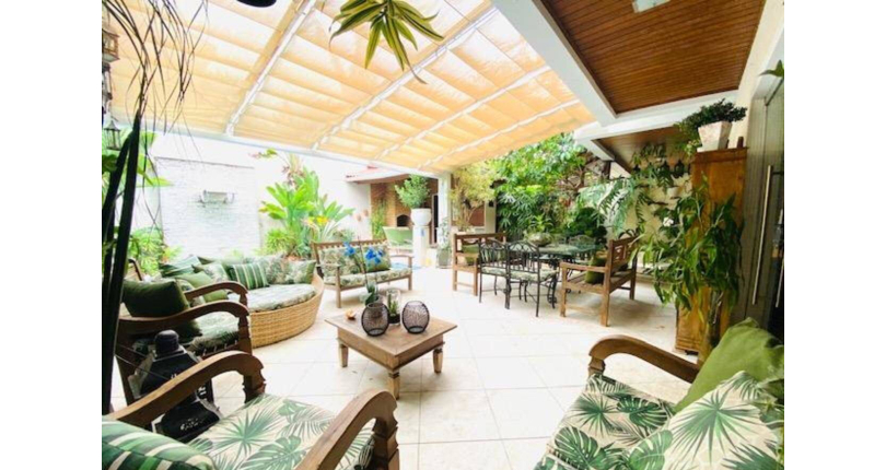 Belíssimo Sobrado à venda no City América na Rua Acádio, com 4 dormitórios sendo 3 suítes