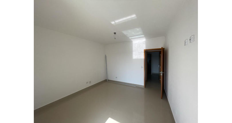 Sobrado novo à venda no Jardim Mangalot na Rua Manoel Martins da Rocha