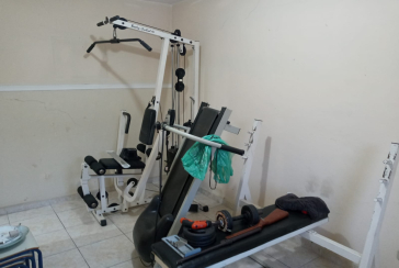 Sobrado á venda no Jardim Jaraguá na Rua Capitão Antônio Bueno Rangel, com 3 dormitórios