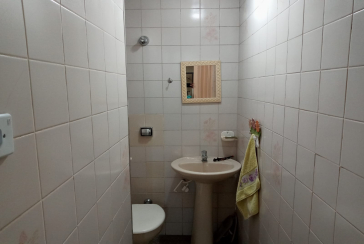 Sobrado á venda no Jardim Jaraguá na Rua Capitão Antônio Bueno Rangel, com 3 dormitórios