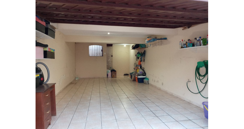 Sobrado á venda no Jardim Jaraguá na Rua Capitão Antônio Bueno Rangel, com 3 dormitórios