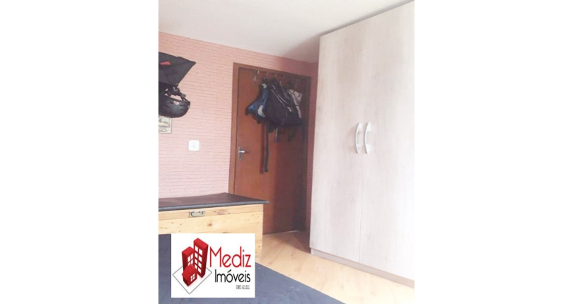 Apartamento à venda na Vila Guedes na Rua Martinho do Amaral 101, no Condomínio Edifício Safira