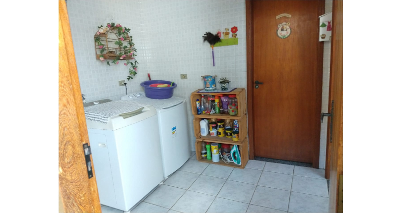  Sobrado à venda no Parque São Domingos na Rua Dona Herminda Borba Attuy