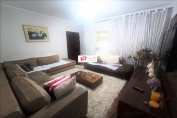 Sobrado à venda nos Remédios na Rua Frei João Augusto Becker