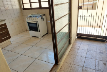  Ótimo Sobrado à venda no Jardim Santa Mônica na Rua Carlos de Resende