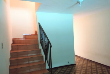  Ótimo Sobrado à venda no Jardim Santa Mônica na Rua Carlos de Resende