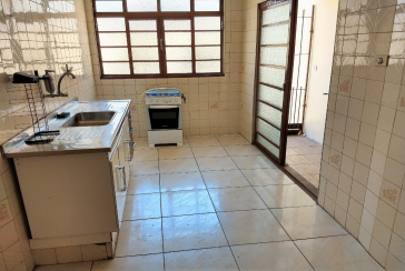  Ótimo Sobrado à venda no Jardim Santa Mônica na Rua Carlos de Resende