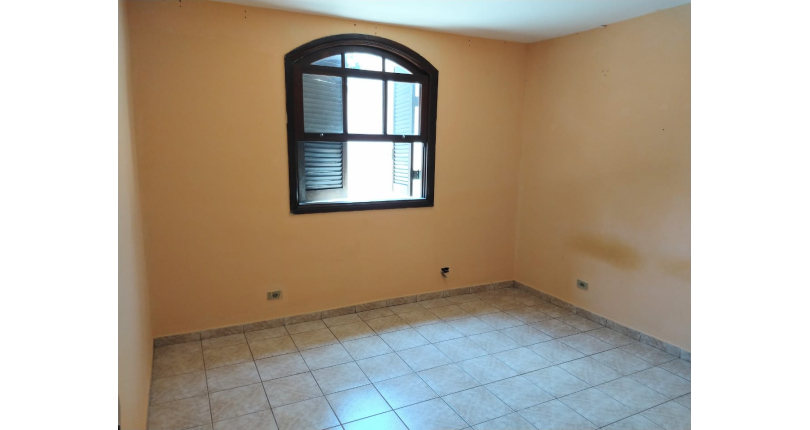  Ótimo Sobrado à venda no Jardim Santa Mônica na Rua Carlos de Resende