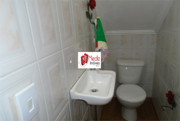  Sobrado à venda no Parque São Domingos na Rua João Veloso de Oliveira 235 no Condomínio Primavera 