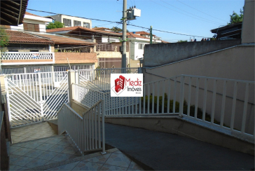  Sobrado à venda no Parque São Domingos na Rua João Veloso de Oliveira 235 no Condomínio Primavera 