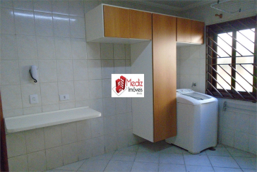  Sobrado à venda no Parque São Domingos na Rua João Veloso de Oliveira 235 no Condomínio Primavera 